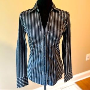 Express design studio button up